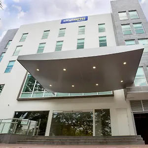 Hotel Express By Marriott Colombia