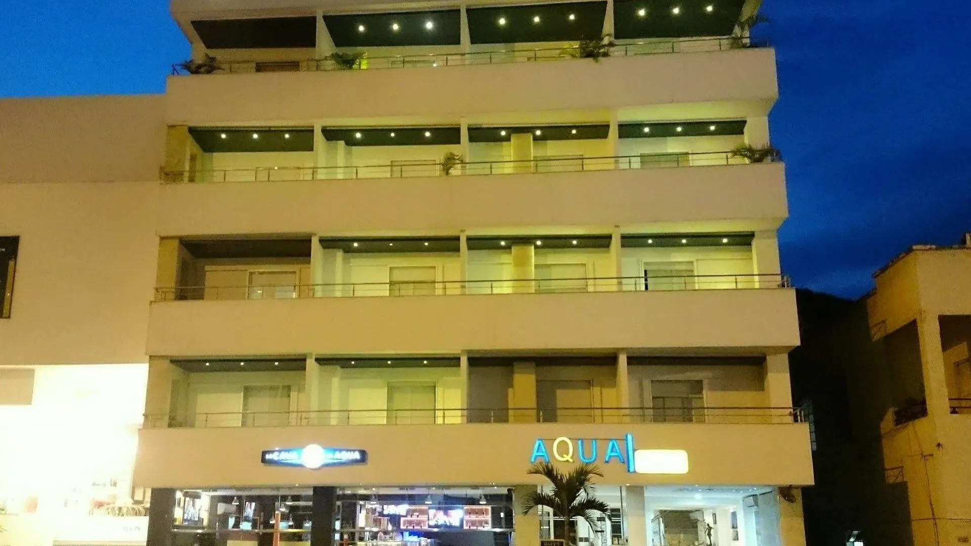 Aqua Granada Hotel 칼리
