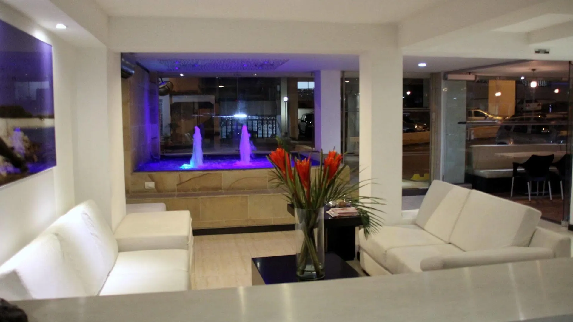 Aqua Granada Hotel 칼리