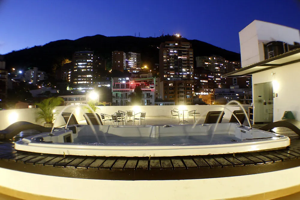 Aqua Granada Hotel 칼리