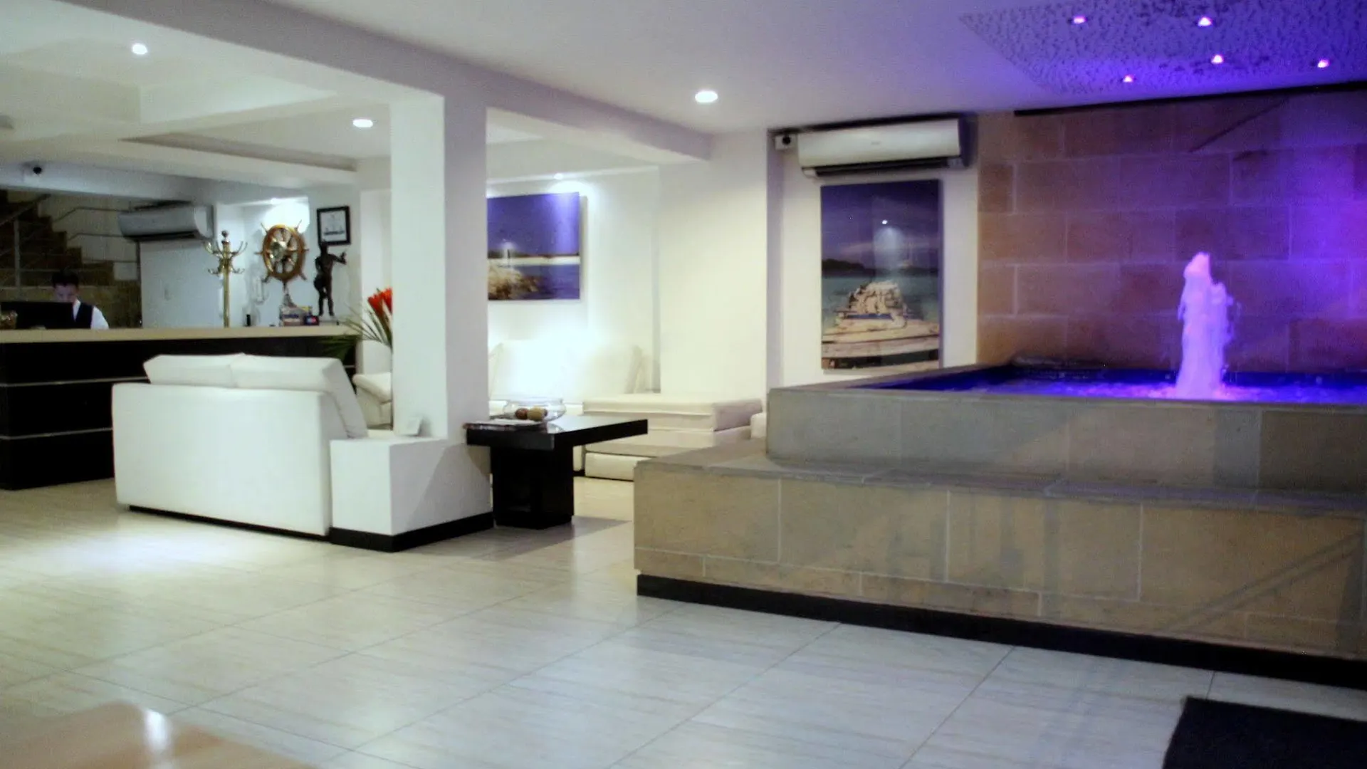 Aqua Granada Hotel Cali