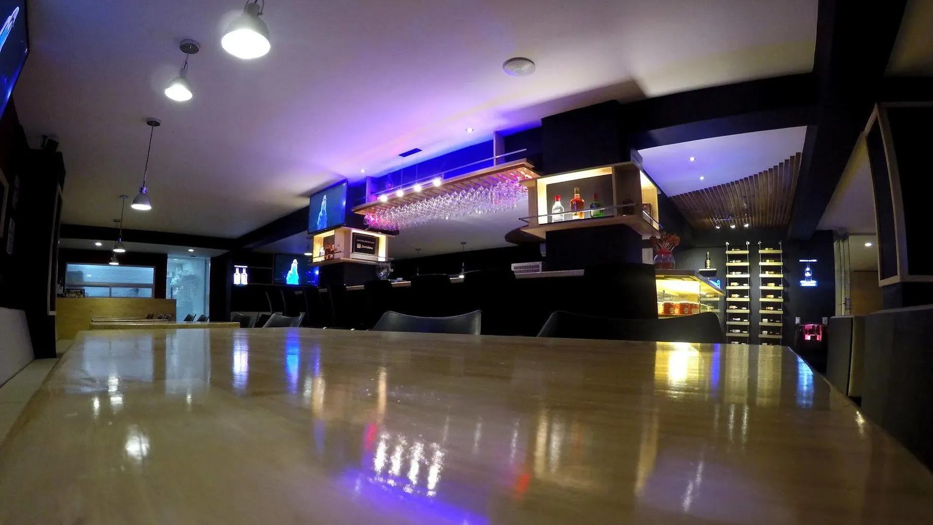 Aqua Granada Hotel Cali